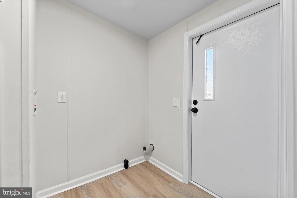 3367 DAVIS HWY, LOUISA, Virginia 23093, 3 Bedrooms Bedrooms, ,2 BathroomsBathrooms,Residential,3367 DAVIS HWY,VALA2009564 MLS # VALA2009564