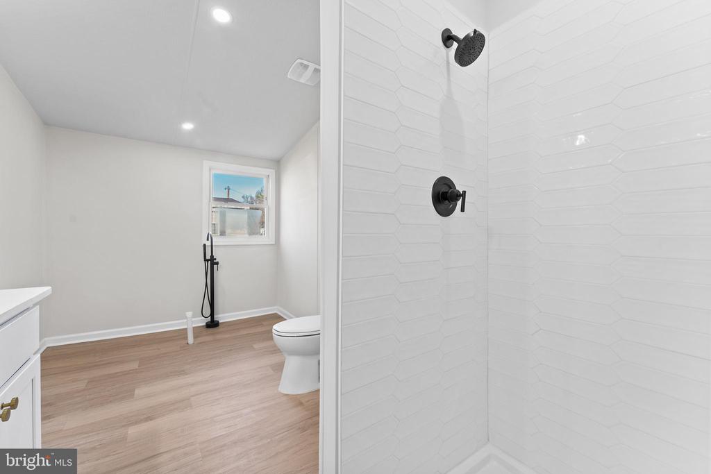 3367 DAVIS HWY, LOUISA, Virginia 23093, 3 Bedrooms Bedrooms, ,2 BathroomsBathrooms,Residential,3367 DAVIS HWY,VALA2009564 MLS # VALA2009564