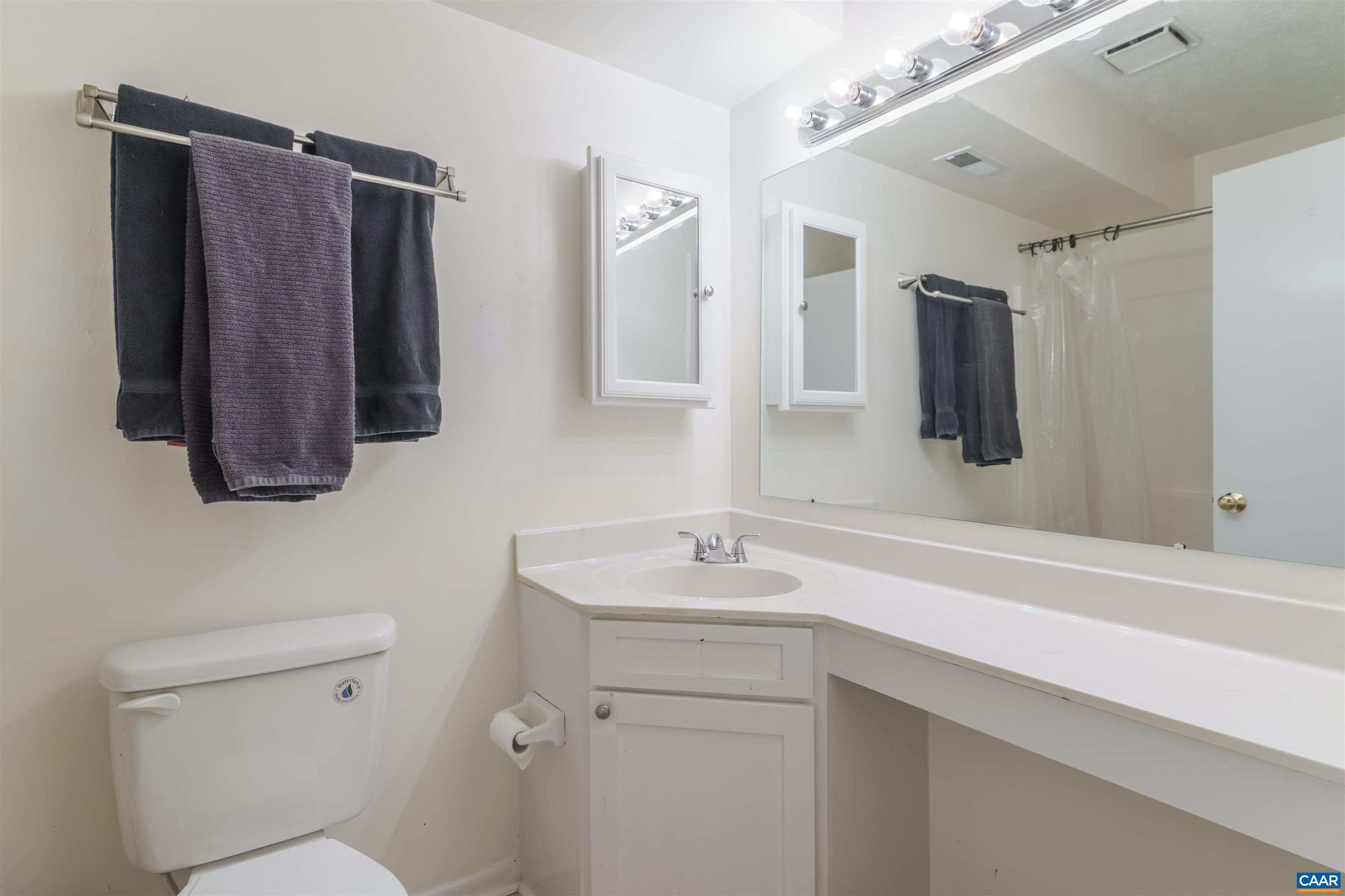 116 TURTLE CREEK RD, CHARLOTTESVILLE, Virginia 22901, 2 Bedrooms Bedrooms, ,2 BathroomsBathrooms,Residential,116 TURTLE CREEK RD,675139 MLS # 675139