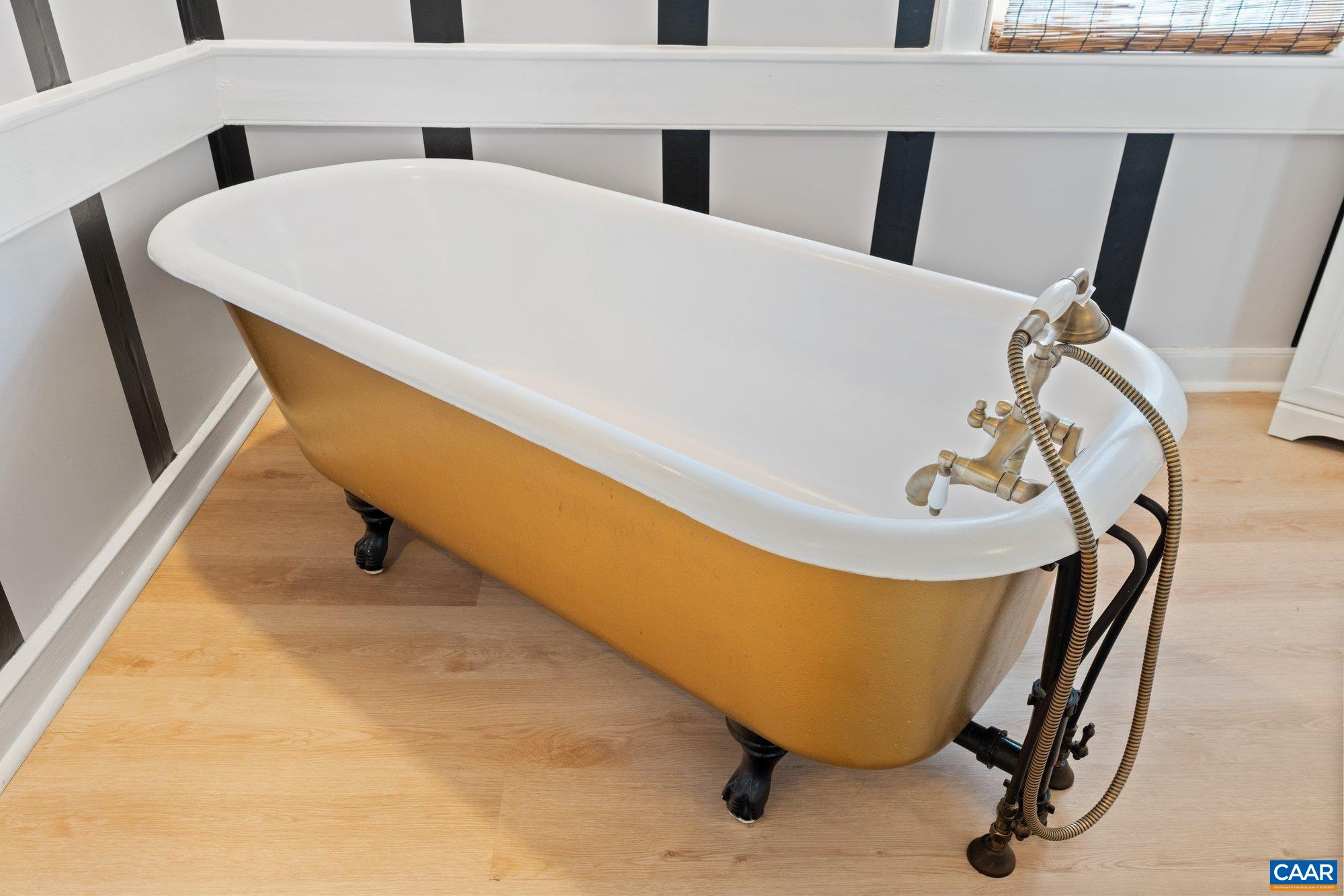 14910 WESTERN MILL RD, LAWRENCEVILLE, Virginia 23868, 5 Bedrooms Bedrooms, ,3 BathroomsBathrooms,Residential,Brunswick Mineral Springs,14910 WESTERN MILL RD,675164 MLS # 675164