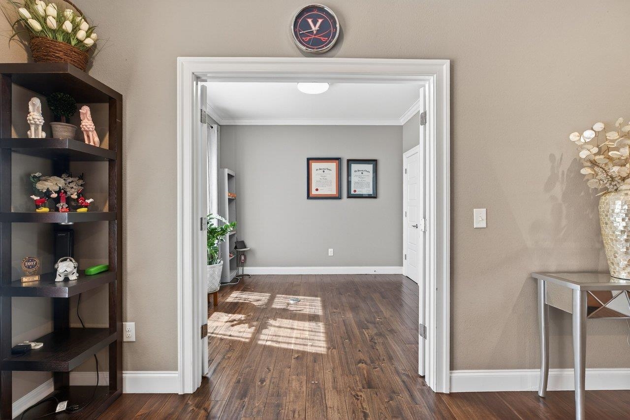 2005 MARIGOLD CIR, ROCKINGHAM, Virginia 22801, 5 Bedrooms Bedrooms, ,4 BathroomsBathrooms,Residential,2005 MARIGOLD CIR,675166 MLS # 675166