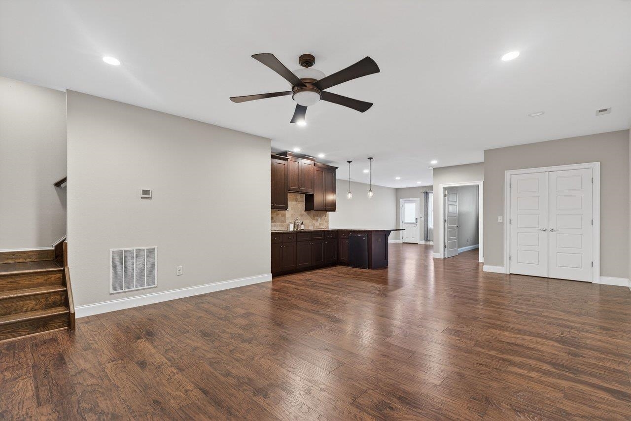 2005 MARIGOLD CIR, ROCKINGHAM, Virginia 22801, 5 Bedrooms Bedrooms, ,4 BathroomsBathrooms,Residential,2005 MARIGOLD CIR,675166 MLS # 675166