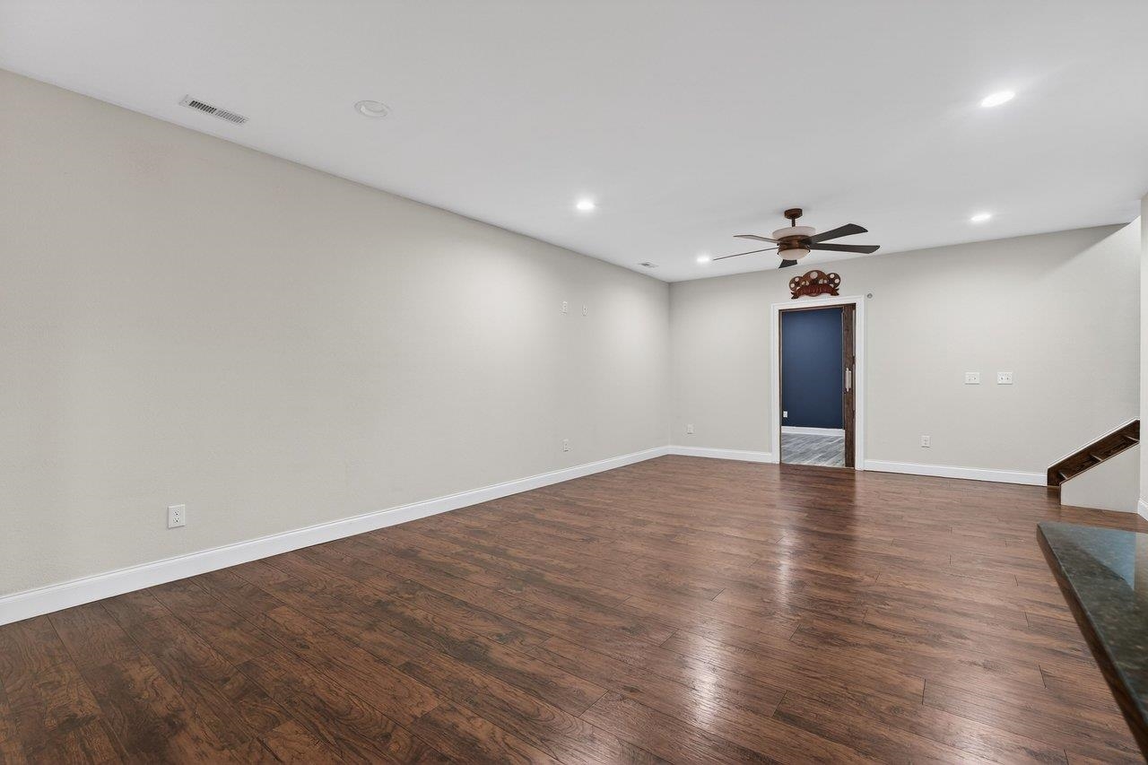 2005 MARIGOLD CIR, ROCKINGHAM, Virginia 22801, 5 Bedrooms Bedrooms, ,4 BathroomsBathrooms,Residential,2005 MARIGOLD CIR,675166 MLS # 675166