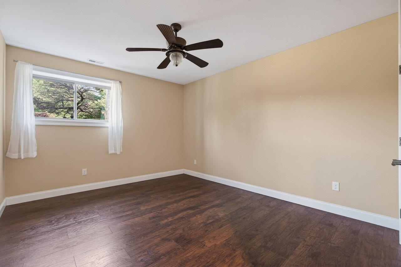 2005 MARIGOLD CIR, ROCKINGHAM, Virginia 22801, 5 Bedrooms Bedrooms, ,4 BathroomsBathrooms,Residential,2005 MARIGOLD CIR,675166 MLS # 675166