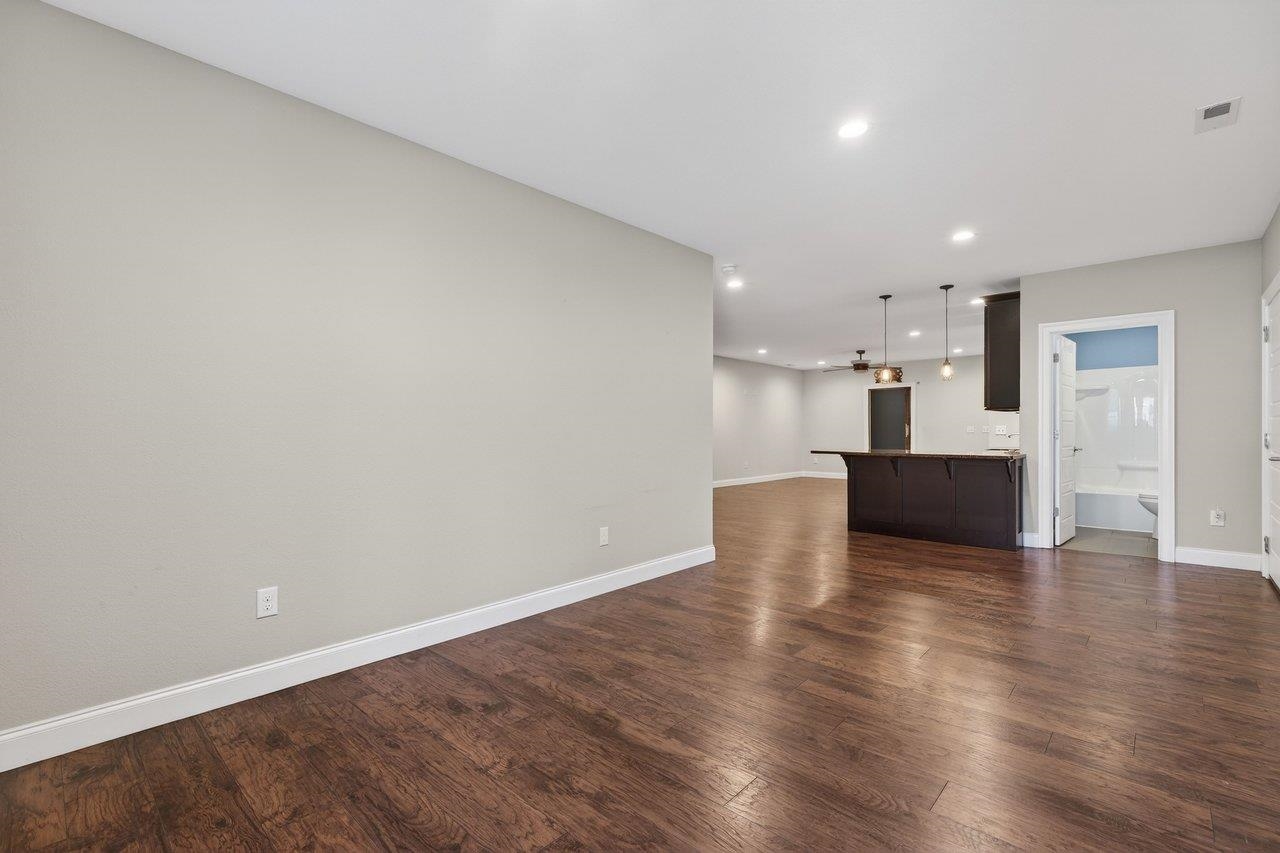 2005 MARIGOLD CIR, ROCKINGHAM, Virginia 22801, 5 Bedrooms Bedrooms, ,4 BathroomsBathrooms,Residential,2005 MARIGOLD CIR,675166 MLS # 675166