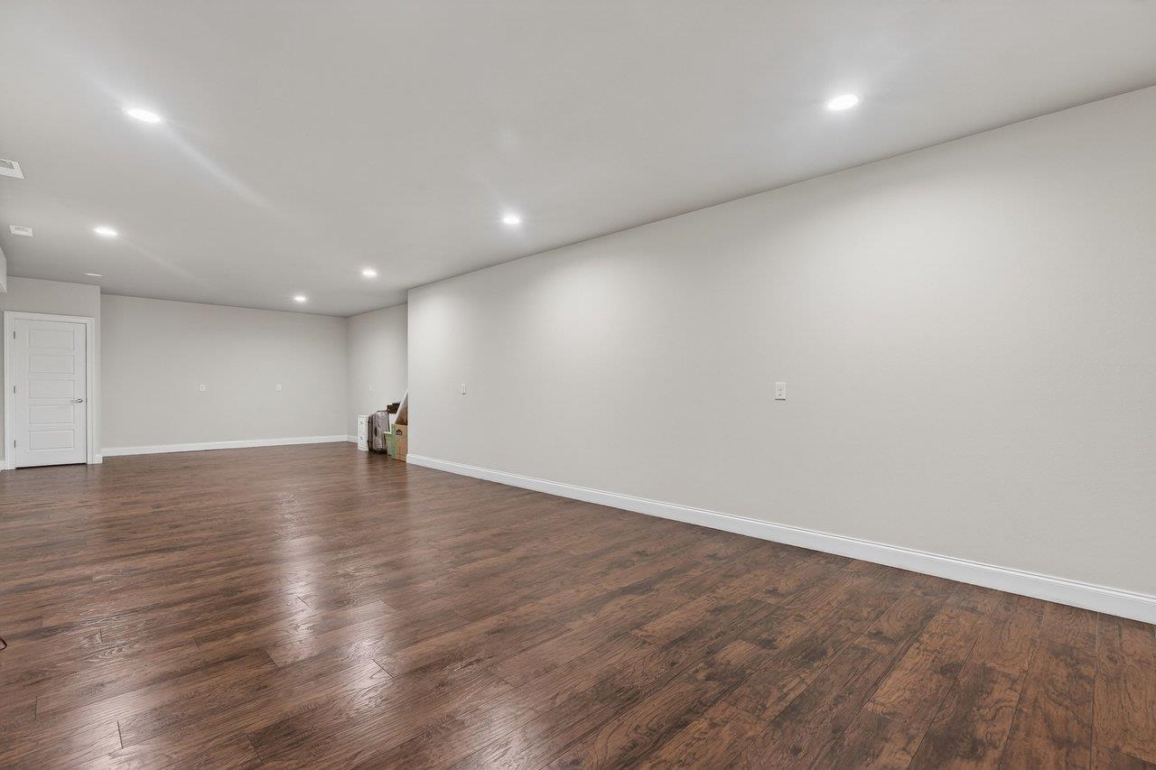 2005 MARIGOLD CIR, ROCKINGHAM, Virginia 22801, 5 Bedrooms Bedrooms, ,4 BathroomsBathrooms,Residential,2005 MARIGOLD CIR,675166 MLS # 675166