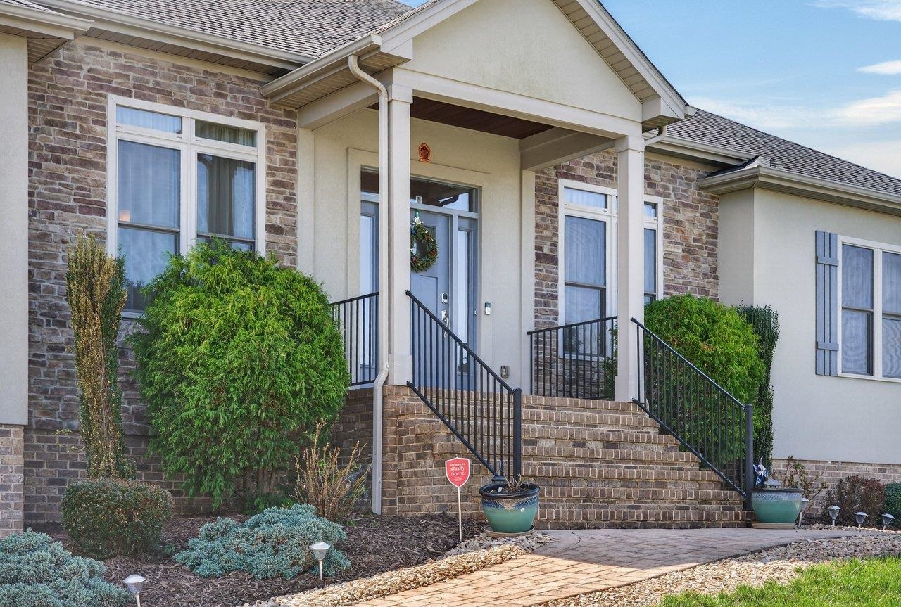 2005 MARIGOLD CIR, ROCKINGHAM, Virginia 22801, 5 Bedrooms Bedrooms, ,4 BathroomsBathrooms,Residential,2005 MARIGOLD CIR,675166 MLS # 675166