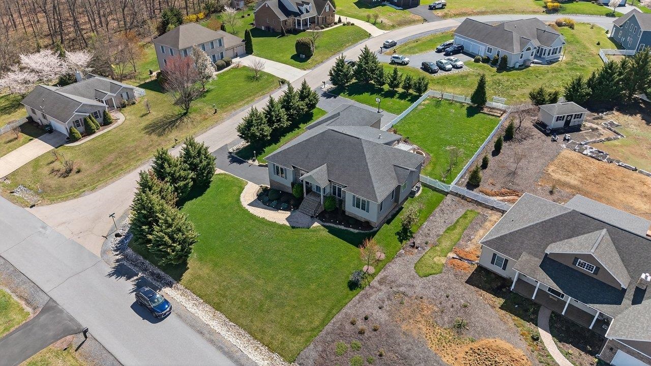 2005 MARIGOLD CIR, ROCKINGHAM, Virginia 22801, 5 Bedrooms Bedrooms, ,4 BathroomsBathrooms,Residential,2005 MARIGOLD CIR,675166 MLS # 675166