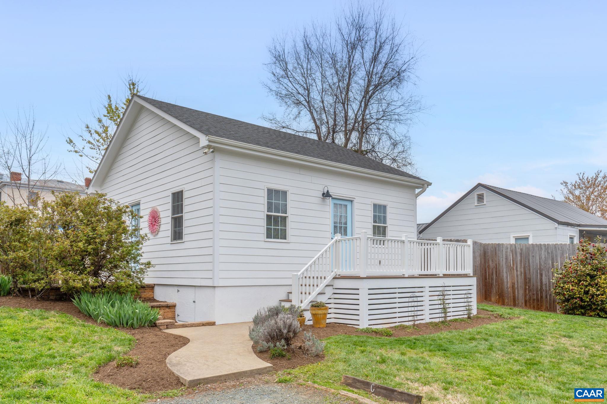 207 DOUGLAS AVE, CHARLOTTESVILLE, Virginia 22902, 6 Bedrooms Bedrooms, ,4 BathroomsBathrooms,Residential,Five Petals,207 DOUGLAS AVE,675173 MLS # 675173