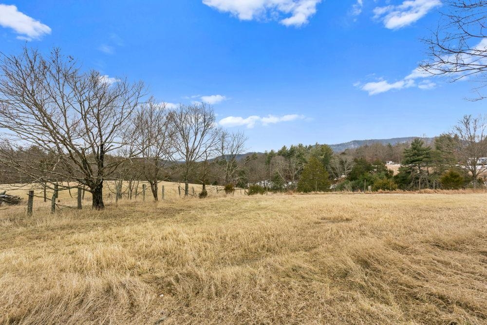 19962 RAINBOW RIDGE RD, BERGTON, Virginia 22811, 3 Bedrooms Bedrooms, ,1 BathroomBathrooms,Residential,19962 RAINBOW RIDGE RD,675176 MLS # 675176