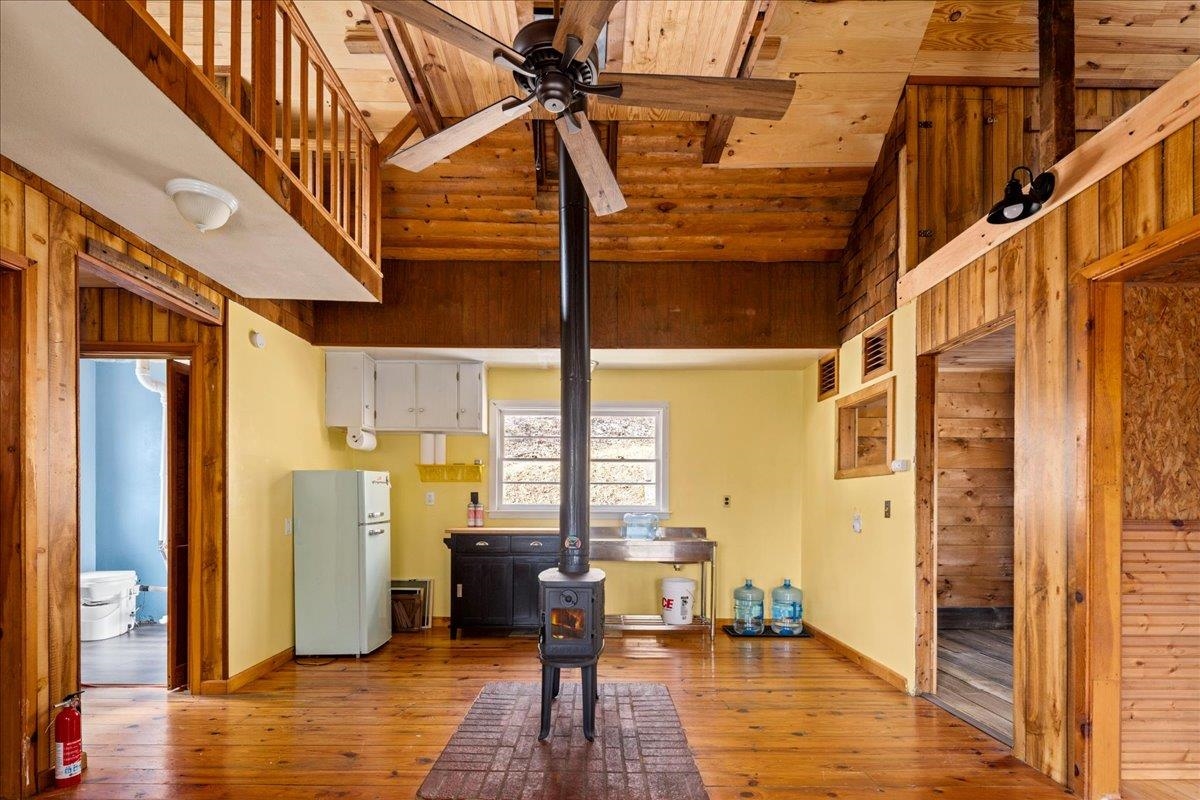 440 CLEMMER RIDGE LN, WEST AUGUSTA, Virginia 24485, 2 Bedrooms Bedrooms, ,1 BathroomBathrooms,Residential,440 CLEMMER RIDGE LN,675213 MLS # 675213