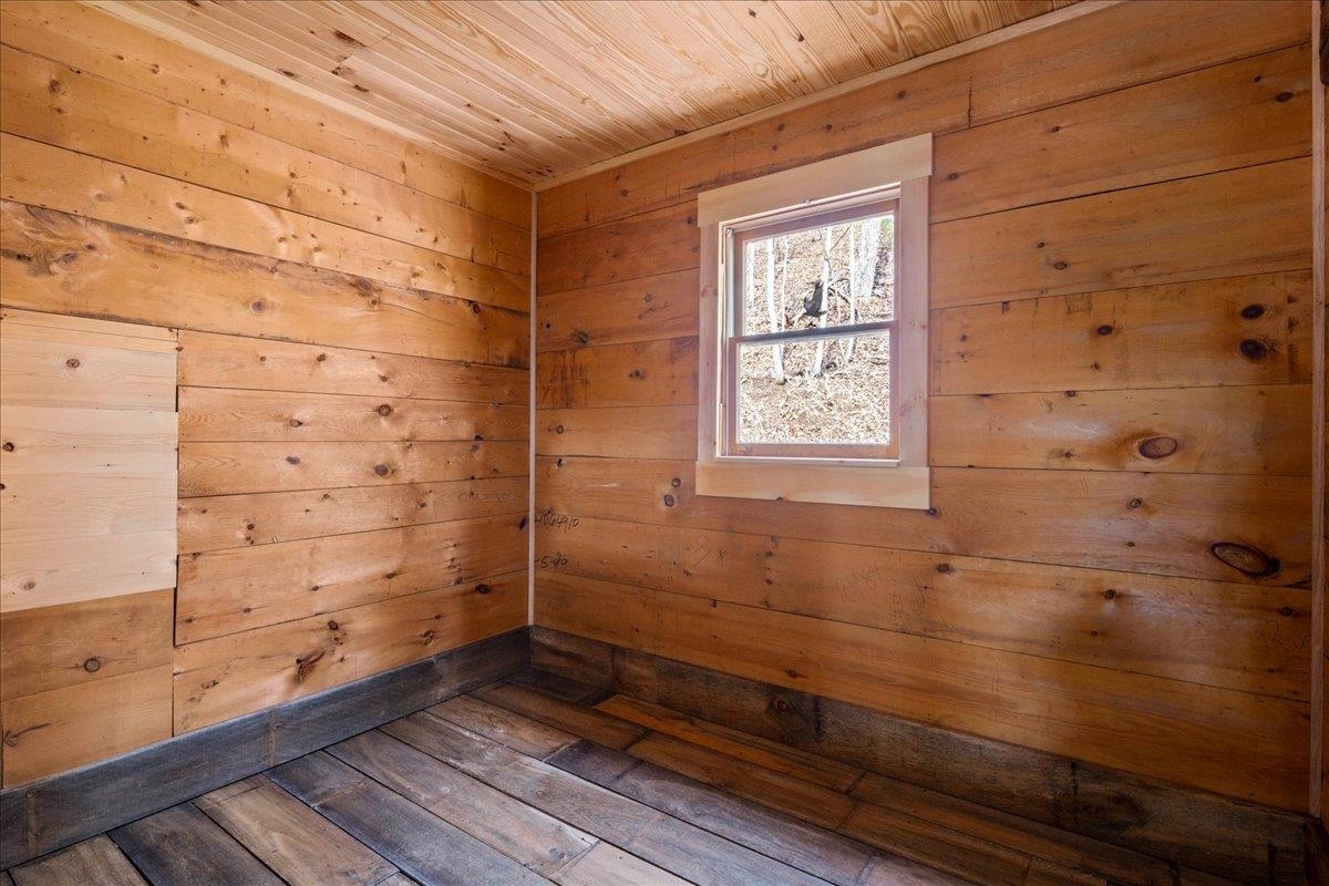 440 CLEMMER RIDGE LN, WEST AUGUSTA, Virginia 24485, 2 Bedrooms Bedrooms, ,1 BathroomBathrooms,Residential,440 CLEMMER RIDGE LN,675213 MLS # 675213