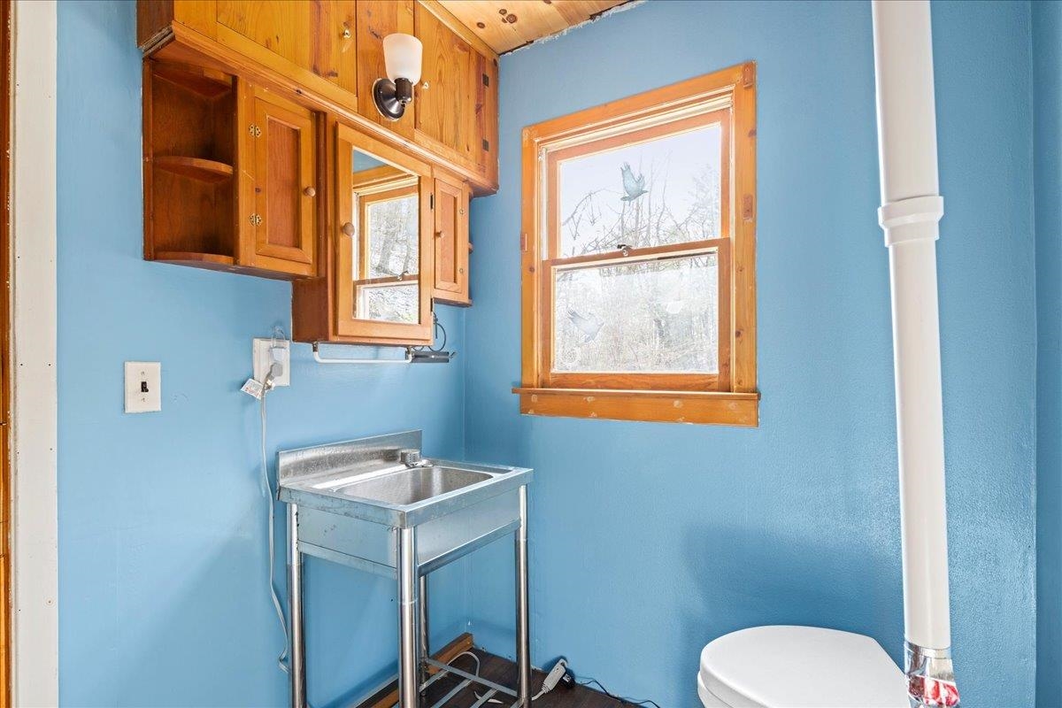 440 CLEMMER RIDGE LN, WEST AUGUSTA, Virginia 24485, 2 Bedrooms Bedrooms, ,1 BathroomBathrooms,Residential,440 CLEMMER RIDGE LN,675213 MLS # 675213