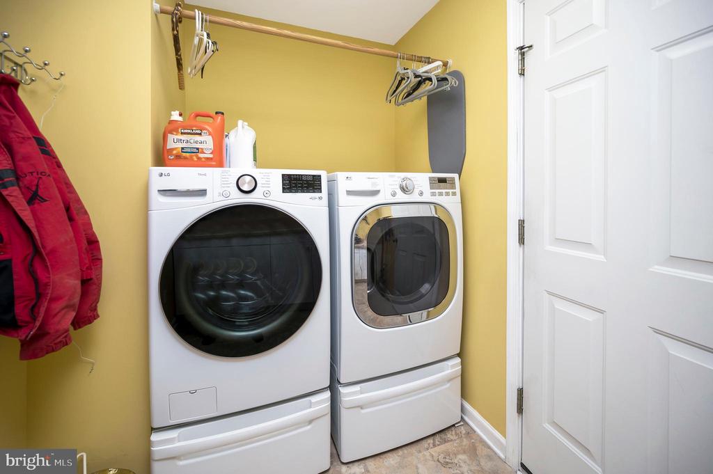 3715 LAKEVIEW PKWY, LOCUST GROVE, Virginia 22508, 4 Bedrooms Bedrooms, ,4 BathroomsBathrooms,Residential,3715 LAKEVIEW PKWY,VAOR2013412 MLS # VAOR2013412