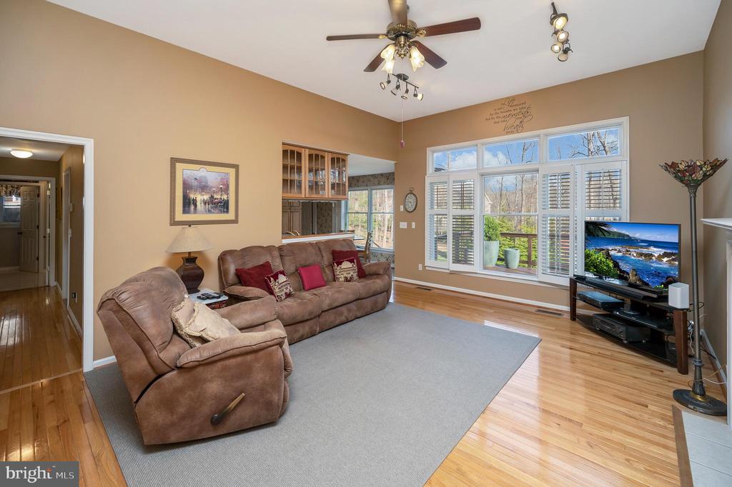 3715 LAKEVIEW PKWY, LOCUST GROVE, Virginia 22508, 4 Bedrooms Bedrooms, ,4 BathroomsBathrooms,Residential,3715 LAKEVIEW PKWY,VAOR2013412 MLS # VAOR2013412