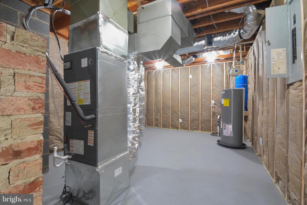 10417 CATHARPIN RD, SPOTSYLVANIA, Virginia 22551, 4 Bedrooms Bedrooms, ,2 BathroomsBathrooms,Residential,10417 CATHARPIN RD,VASP2040212 MLS # VASP2040212