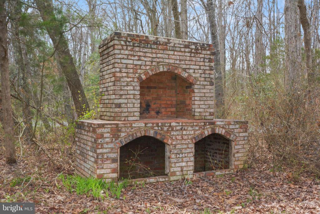 10417 CATHARPIN RD, SPOTSYLVANIA, Virginia 22551, 4 Bedrooms Bedrooms, ,2 BathroomsBathrooms,Residential,10417 CATHARPIN RD,VASP2040212 MLS # VASP2040212