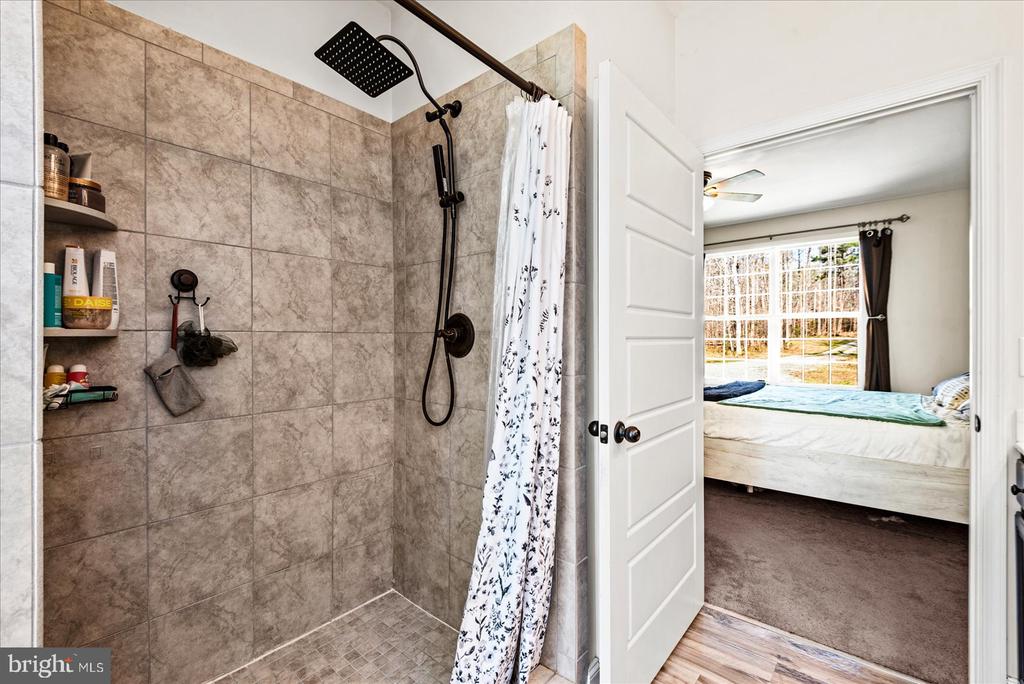 6010 HARTS RUN, SPOTSYLVANIA, Virginia 22551, 3 Bedrooms Bedrooms, ,2 BathroomsBathrooms,Residential,6010 HARTS RUN,VASP2040286 MLS # VASP2040286