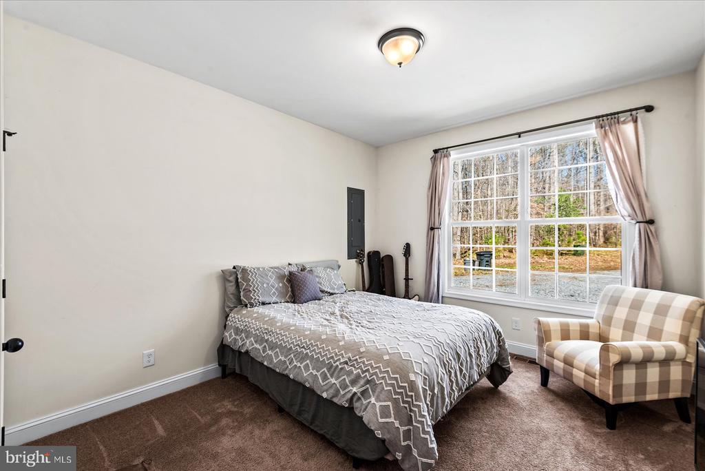 6010 HARTS RUN, SPOTSYLVANIA, Virginia 22551, 3 Bedrooms Bedrooms, ,2 BathroomsBathrooms,Residential,6010 HARTS RUN,VASP2040286 MLS # VASP2040286