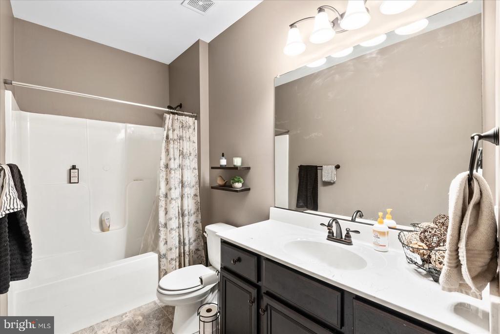 6010 HARTS RUN, SPOTSYLVANIA, Virginia 22551, 3 Bedrooms Bedrooms, ,2 BathroomsBathrooms,Residential,6010 HARTS RUN,VASP2040286 MLS # VASP2040286