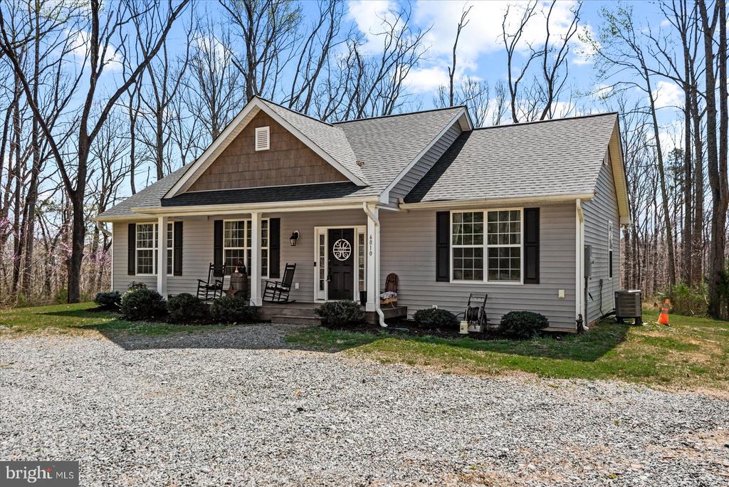 6010 HARTS RUN, SPOTSYLVANIA, Virginia 22551, 3 Bedrooms Bedrooms, ,2 BathroomsBathrooms,Residential,6010 HARTS RUN,VASP2040286 MLS # VASP2040286