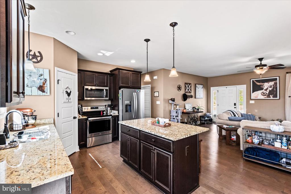 6010 HARTS RUN, SPOTSYLVANIA, Virginia 22551, 3 Bedrooms Bedrooms, ,2 BathroomsBathrooms,Residential,6010 HARTS RUN,VASP2040286 MLS # VASP2040286