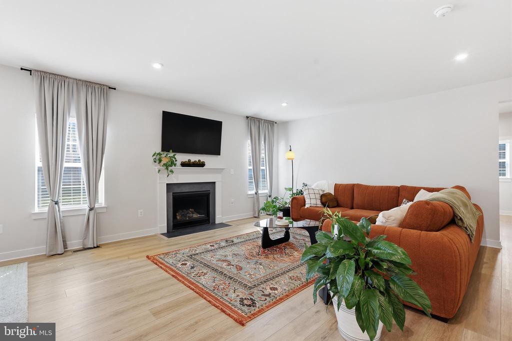 8705 DAVIS CT, SPOTSYLVANIA, Virginia 22553, 5 Bedrooms Bedrooms, ,3 BathroomsBathrooms,Residential,8705 DAVIS CT,VASP2039540 MLS # VASP2039540