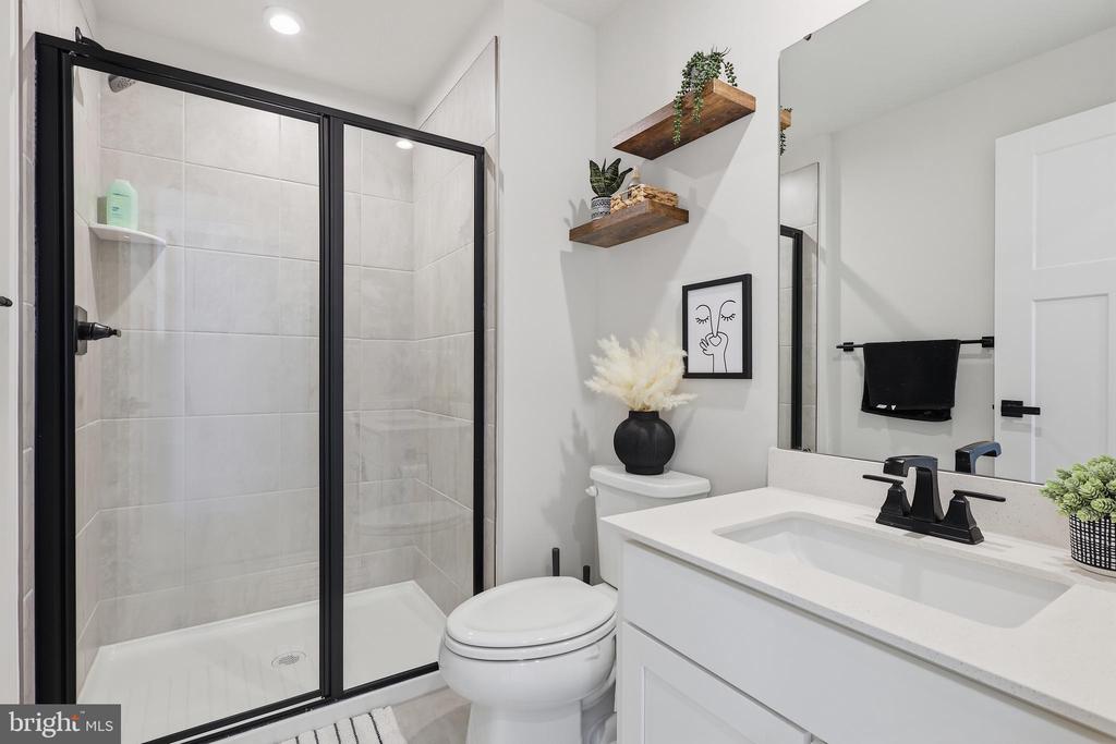 8705 DAVIS CT, SPOTSYLVANIA, Virginia 22553, 5 Bedrooms Bedrooms, ,3 BathroomsBathrooms,Residential,8705 DAVIS CT,VASP2039540 MLS # VASP2039540