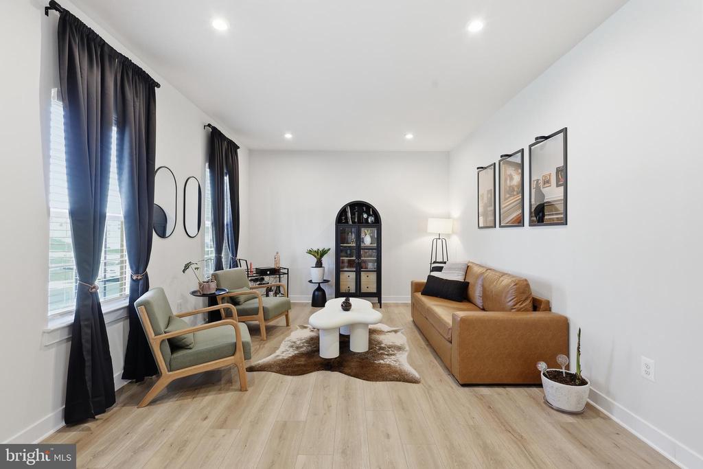 8705 DAVIS CT, SPOTSYLVANIA, Virginia 22553, 5 Bedrooms Bedrooms, ,3 BathroomsBathrooms,Residential,8705 DAVIS CT,VASP2039540 MLS # VASP2039540