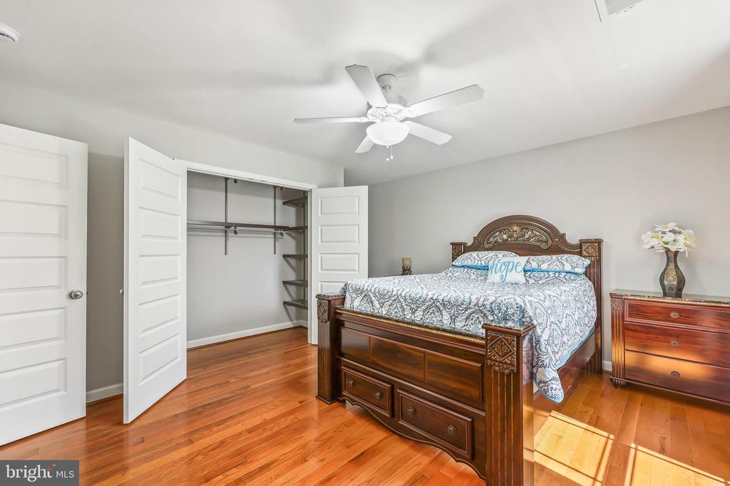 7022 BARCLAY DR, FREDERICKSBURG, Virginia 22407, 5 Bedrooms Bedrooms, ,4 BathroomsBathrooms,Residential,7022 BARCLAY DR,VASP2040414 MLS # VASP2040414