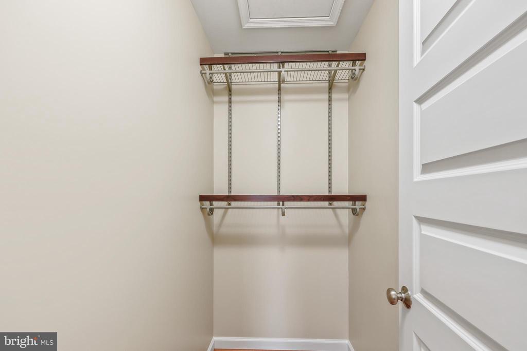 7022 BARCLAY DR, FREDERICKSBURG, Virginia 22407, 5 Bedrooms Bedrooms, ,4 BathroomsBathrooms,Residential,7022 BARCLAY DR,VASP2040414 MLS # VASP2040414