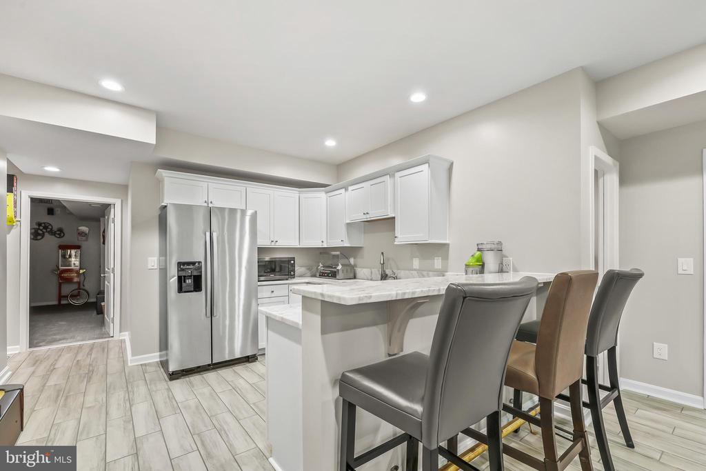 7022 BARCLAY DR, FREDERICKSBURG, Virginia 22407, 5 Bedrooms Bedrooms, ,4 BathroomsBathrooms,Residential,7022 BARCLAY DR,VASP2040414 MLS # VASP2040414