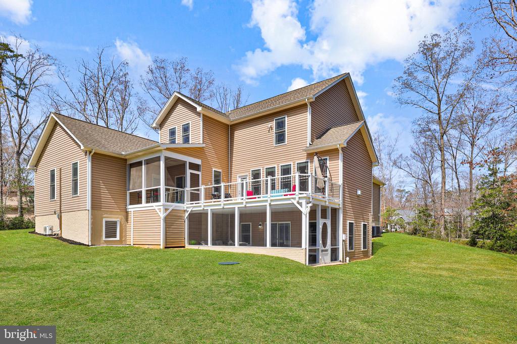 7022 BARCLAY DR, FREDERICKSBURG, Virginia 22407, 5 Bedrooms Bedrooms, ,4 BathroomsBathrooms,Residential,7022 BARCLAY DR,VASP2040414 MLS # VASP2040414