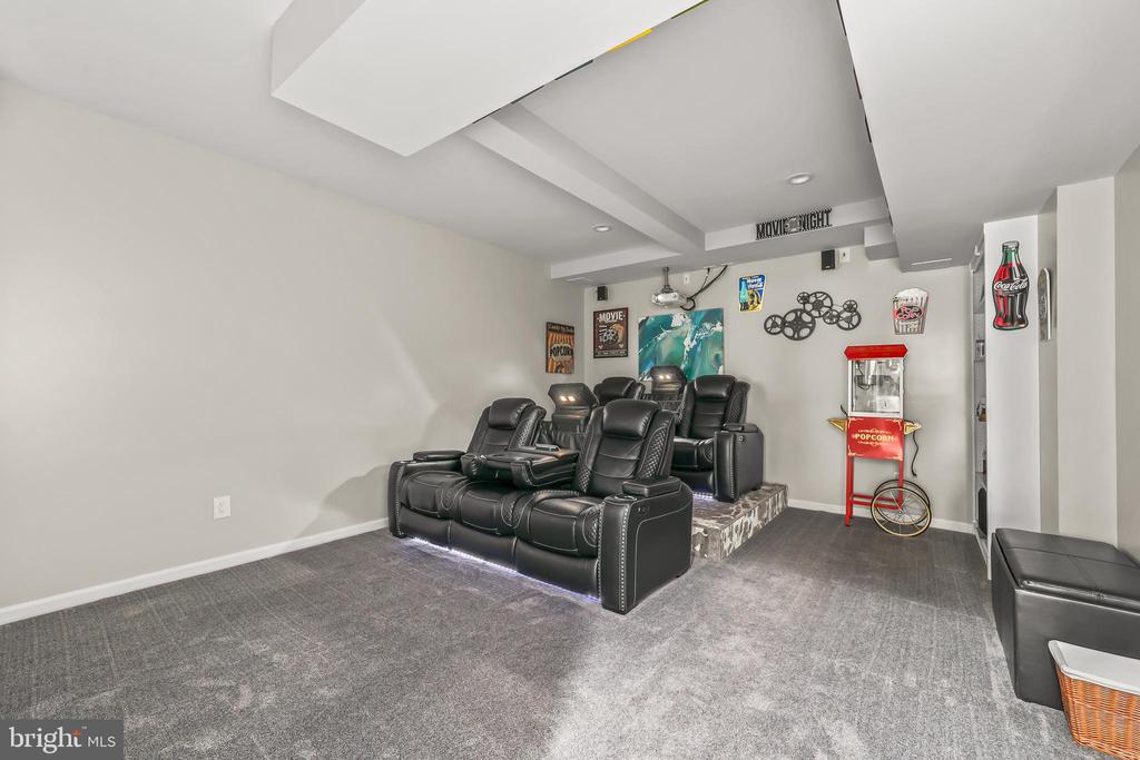 7022 BARCLAY DR, FREDERICKSBURG, Virginia 22407, 5 Bedrooms Bedrooms, ,4 BathroomsBathrooms,Residential,7022 BARCLAY DR,VASP2040414 MLS # VASP2040414