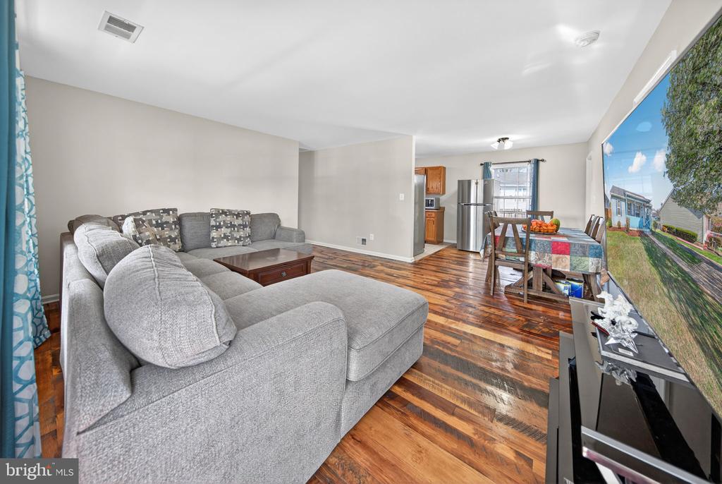 11698 FORT UNION DR, REMINGTON, Virginia 22734, 4 Bedrooms Bedrooms, ,2 BathroomsBathrooms,Residential,11698 FORT UNION DR,VAFQ2021064 MLS # VAFQ2021064