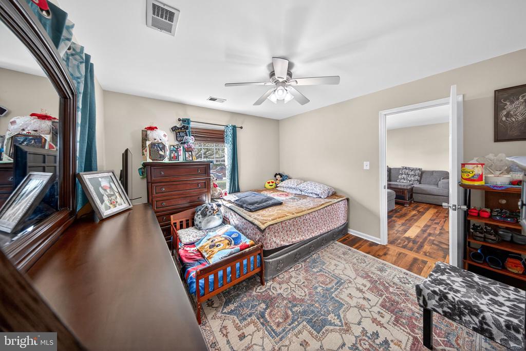 11698 FORT UNION DR, REMINGTON, Virginia 22734, 4 Bedrooms Bedrooms, ,2 BathroomsBathrooms,Residential,11698 FORT UNION DR,VAFQ2021064 MLS # VAFQ2021064