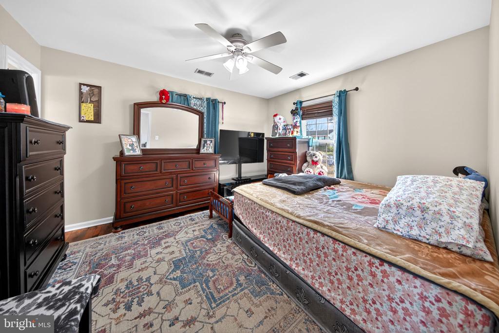 11698 FORT UNION DR, REMINGTON, Virginia 22734, 4 Bedrooms Bedrooms, ,2 BathroomsBathrooms,Residential,11698 FORT UNION DR,VAFQ2021064 MLS # VAFQ2021064