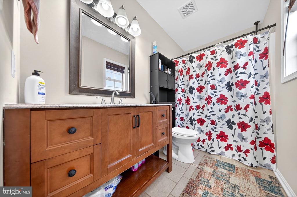 11698 FORT UNION DR, REMINGTON, Virginia 22734, 4 Bedrooms Bedrooms, ,2 BathroomsBathrooms,Residential,11698 FORT UNION DR,VAFQ2021064 MLS # VAFQ2021064