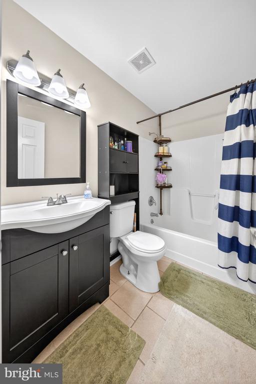 11698 FORT UNION DR, REMINGTON, Virginia 22734, 4 Bedrooms Bedrooms, ,2 BathroomsBathrooms,Residential,11698 FORT UNION DR,VAFQ2021064 MLS # VAFQ2021064