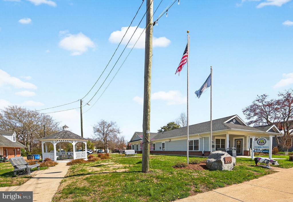 11698 FORT UNION DR, REMINGTON, Virginia 22734, 4 Bedrooms Bedrooms, ,2 BathroomsBathrooms,Residential,11698 FORT UNION DR,VAFQ2021064 MLS # VAFQ2021064