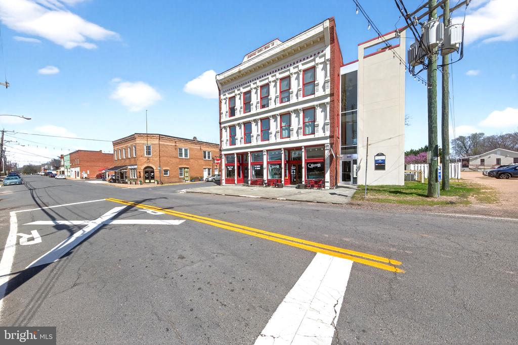 11698 FORT UNION DR, REMINGTON, Virginia 22734, 4 Bedrooms Bedrooms, ,2 BathroomsBathrooms,Residential,11698 FORT UNION DR,VAFQ2021064 MLS # VAFQ2021064