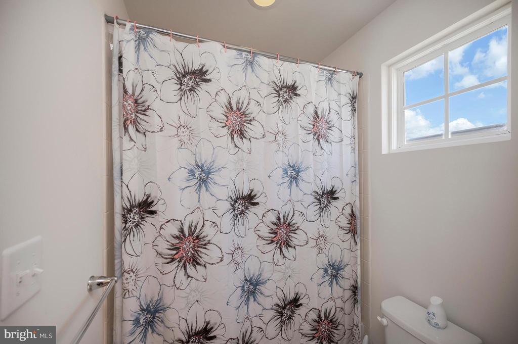 12103 MAJESTIC PL, CULPEPER, Virginia 22701, 3 Bedrooms Bedrooms, ,2 BathroomsBathrooms,Residential,12103 MAJESTIC PL,VACU2013042 MLS # VACU2013042