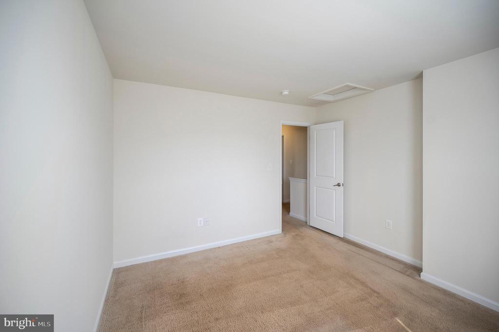 12103 MAJESTIC PL, CULPEPER, Virginia 22701, 3 Bedrooms Bedrooms, ,2 BathroomsBathrooms,Residential,12103 MAJESTIC PL,VACU2013042 MLS # VACU2013042