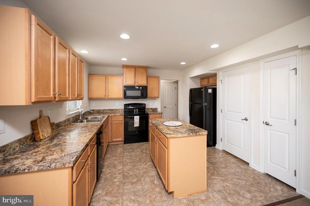 12103 MAJESTIC PL, CULPEPER, Virginia 22701, 3 Bedrooms Bedrooms, ,2 BathroomsBathrooms,Residential,12103 MAJESTIC PL,VACU2013042 MLS # VACU2013042