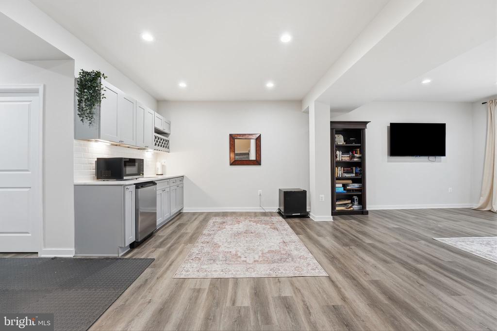 2012 ARMSTRONG TER, JEFFERSONTON, Virginia 22724, 5 Bedrooms Bedrooms, ,3 BathroomsBathrooms,Residential,2012 ARMSTRONG TER,VACU2013146 MLS # VACU2013146