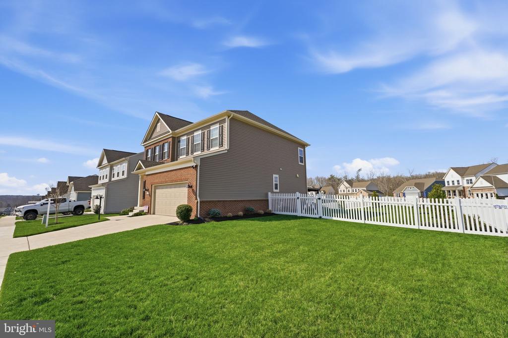 2012 ARMSTRONG TER, JEFFERSONTON, Virginia 22724, 5 Bedrooms Bedrooms, ,3 BathroomsBathrooms,Residential,2012 ARMSTRONG TER,VACU2013146 MLS # VACU2013146