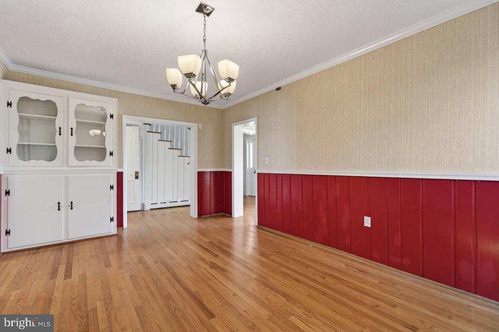 422 MECHANIC ST, LURAY, Virginia 22835, 5 Bedrooms Bedrooms, ,2 BathroomsBathrooms,Residential,422 MECHANIC ST,VAPA2006220 MLS # VAPA2006220