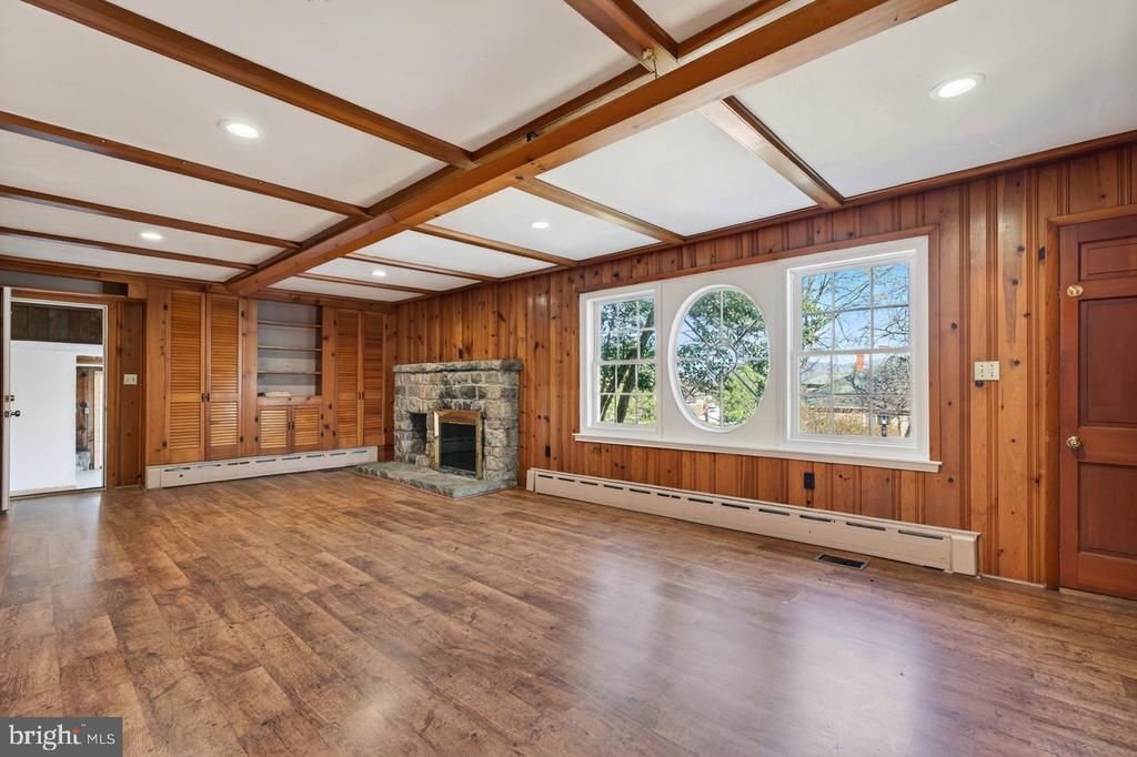 422 MECHANIC ST, LURAY, Virginia 22835, 5 Bedrooms Bedrooms, ,2 BathroomsBathrooms,Residential,422 MECHANIC ST,VAPA2006220 MLS # VAPA2006220