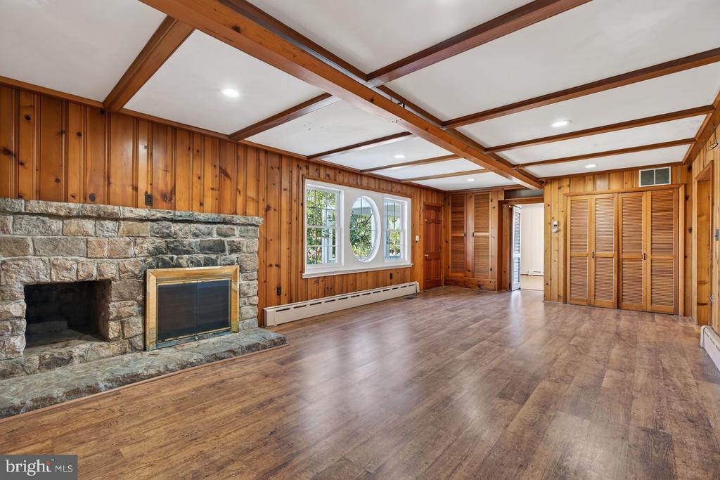 422 MECHANIC ST, LURAY, Virginia 22835, 5 Bedrooms Bedrooms, ,2 BathroomsBathrooms,Residential,422 MECHANIC ST,VAPA2006220 MLS # VAPA2006220