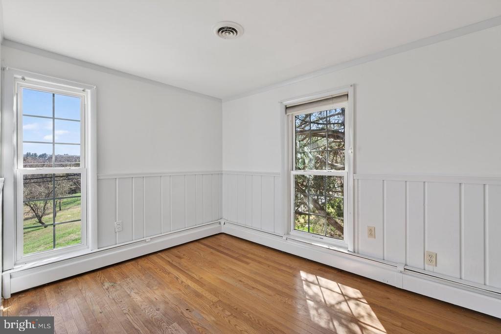 422 MECHANIC ST, LURAY, Virginia 22835, 5 Bedrooms Bedrooms, ,2 BathroomsBathrooms,Residential,422 MECHANIC ST,VAPA2006220 MLS # VAPA2006220